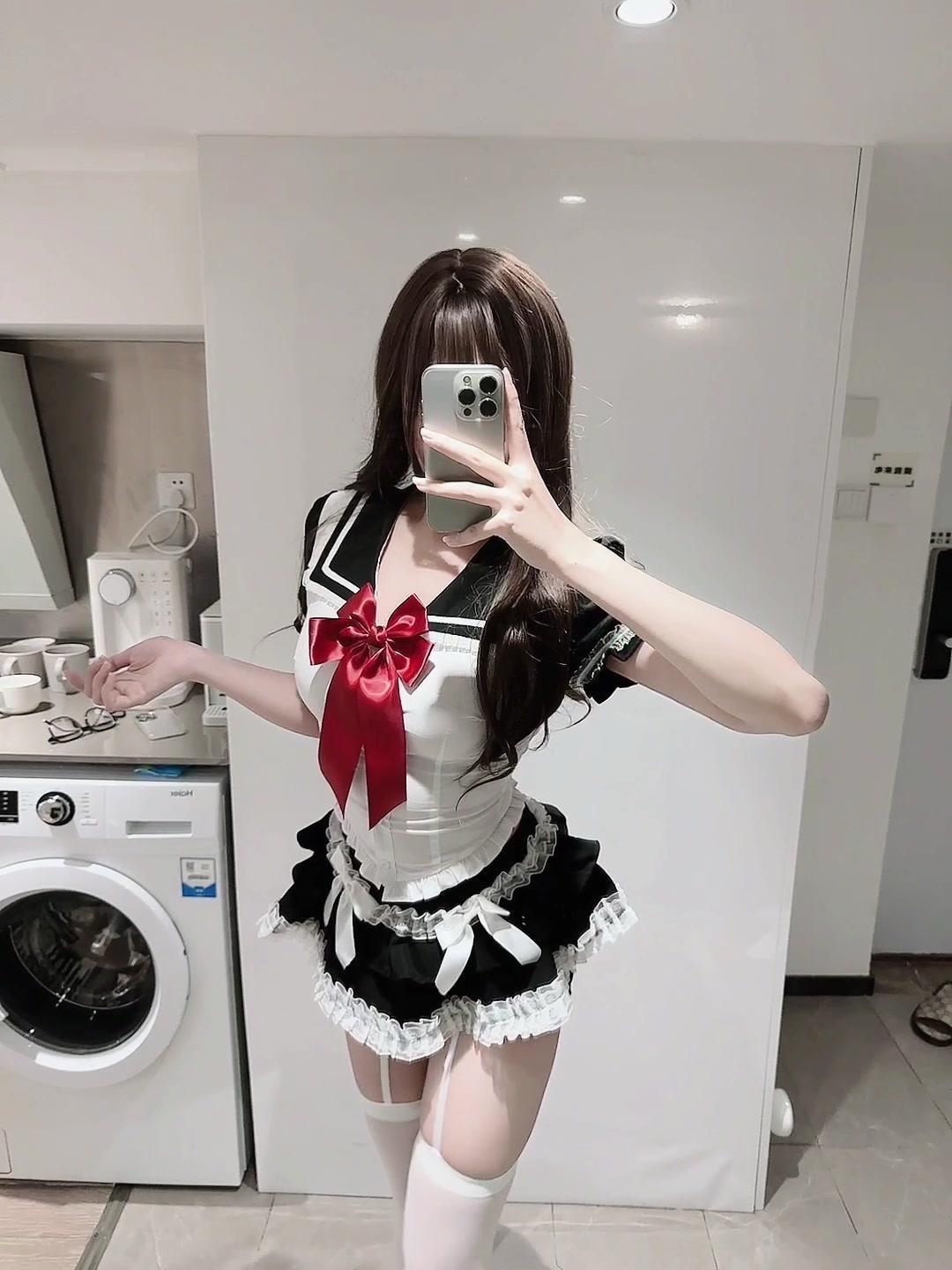 甜酷少女的JK日常，是心动的感觉呀～🎀第一次穿红格裙，没想到这么显白...