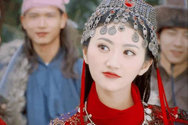 #景甜[超话]#姐姐你好像一个可可爱爱的小草莓[送花花][送花花][送花花]早期