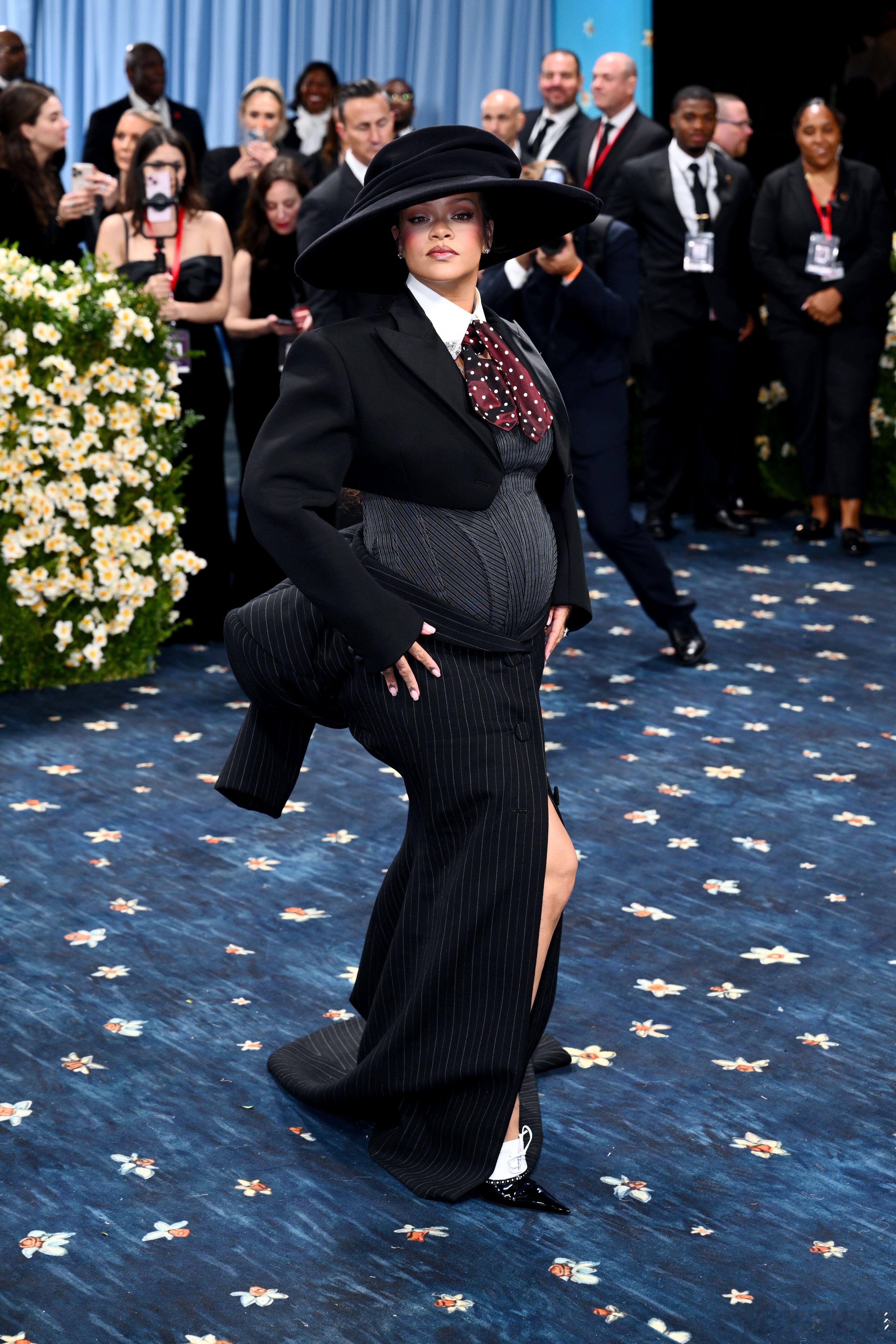 【高清】Rihanna at The 2025 Met Gala Celebra