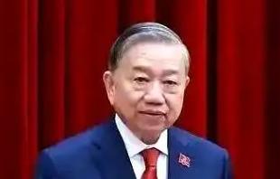 越南政府的决议实际上就是要扼杀广西平陆运河出海口。中国的企业绝对不能帮助越南完成