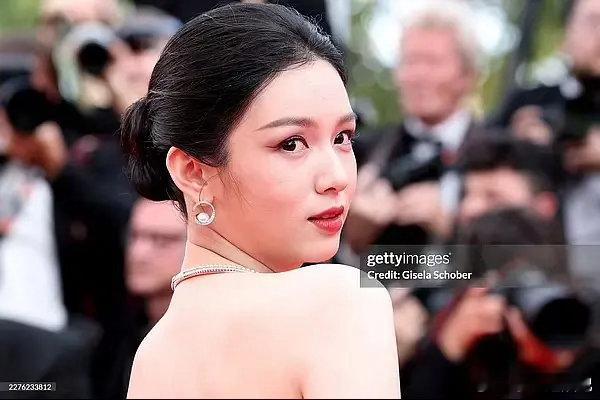 周也是不是有一段时间没有控糖了？ 