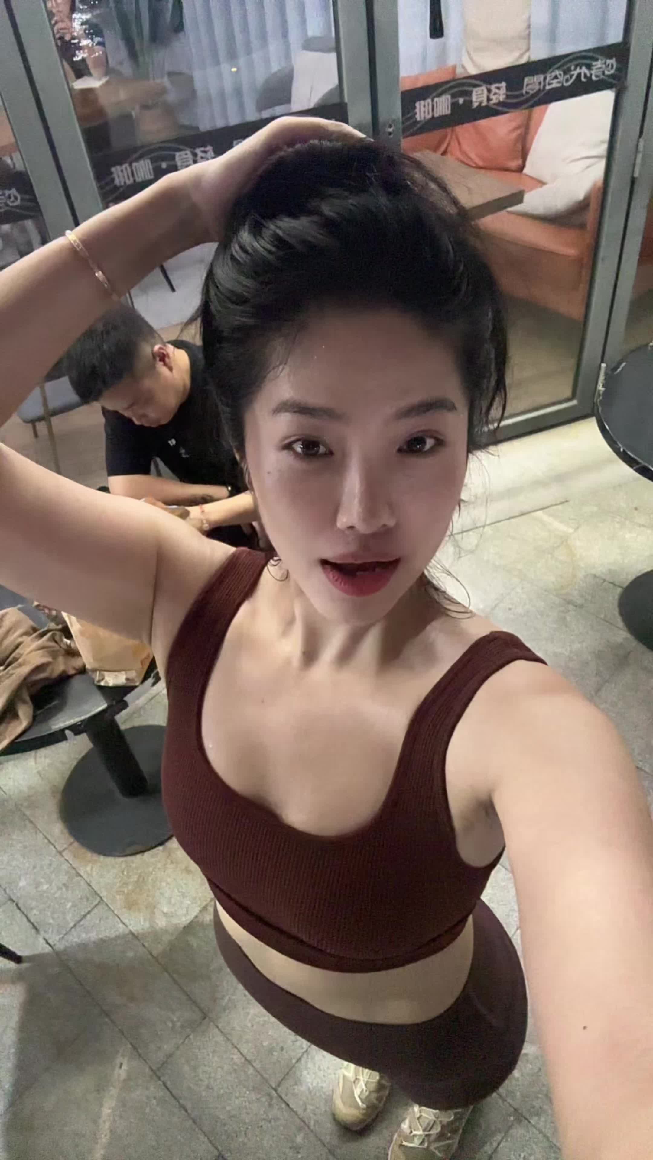 晚上有氧真的好饿… 好爽🥹