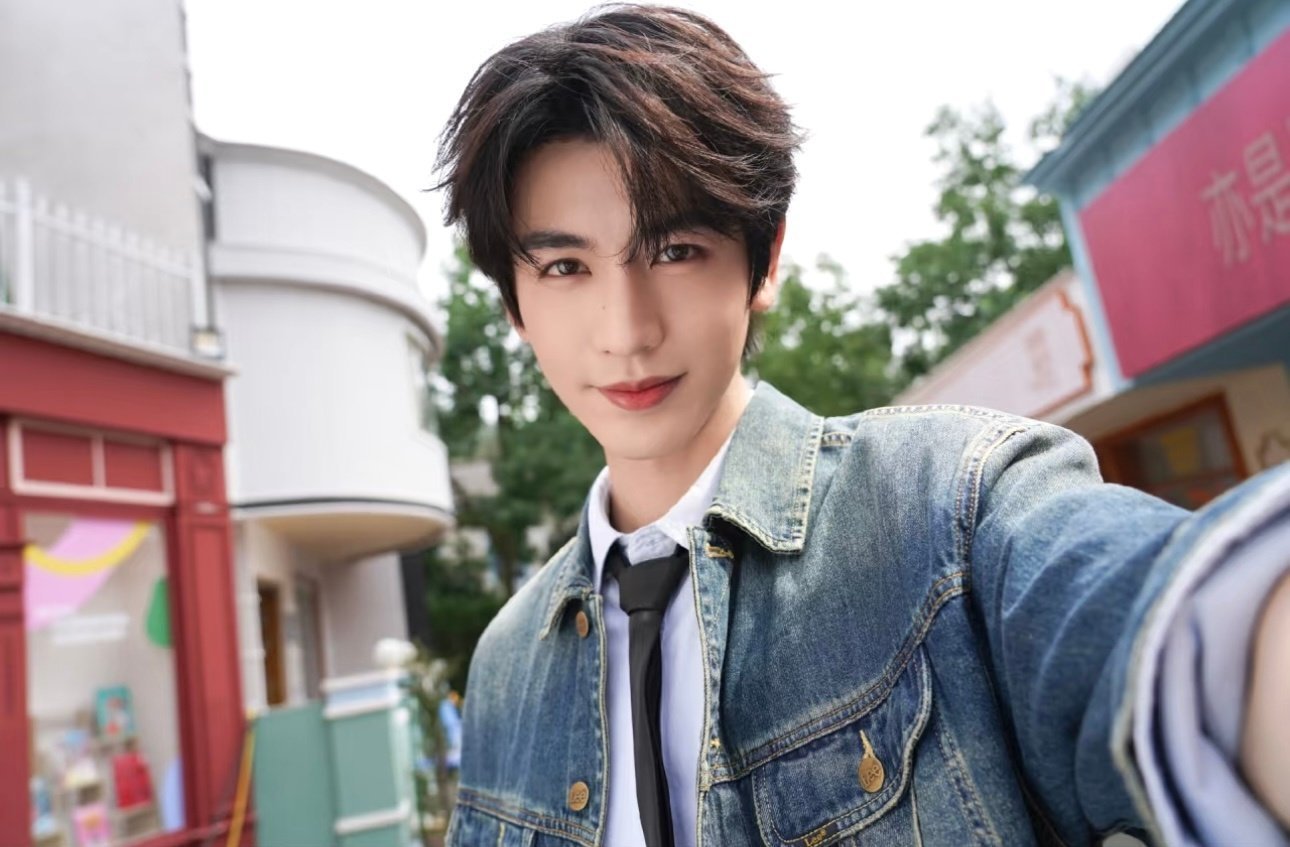 张凌赫眼神戏外网高赞外网评张凌赫演技我的天哪！！张凌赫的眼神戏太爱了好叭！！张凌