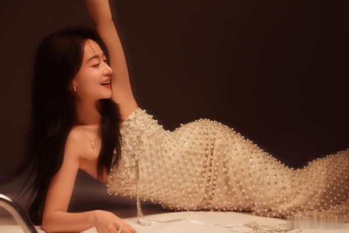 光听吴谨言讲述就被爽到了吴谨言谈新剧给我听爽了 孤女逆袭成大平王朝首位女状元，和