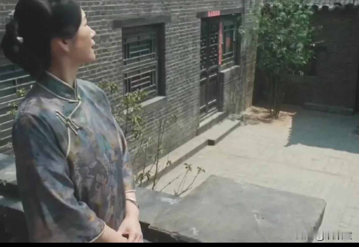 《生万物》中，你或许羡慕苏苏的生活，却接受不了她原著中的结局！
在这部剧中，苏苏