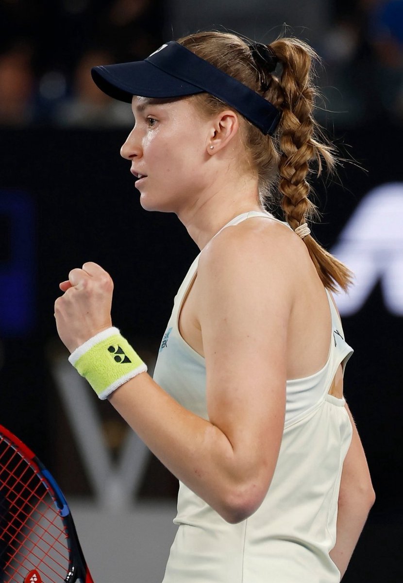 莱巴金娜首夺澳网冠军 经此一役，莱巴金娜取得了对Top10选手的十连胜，也成为了