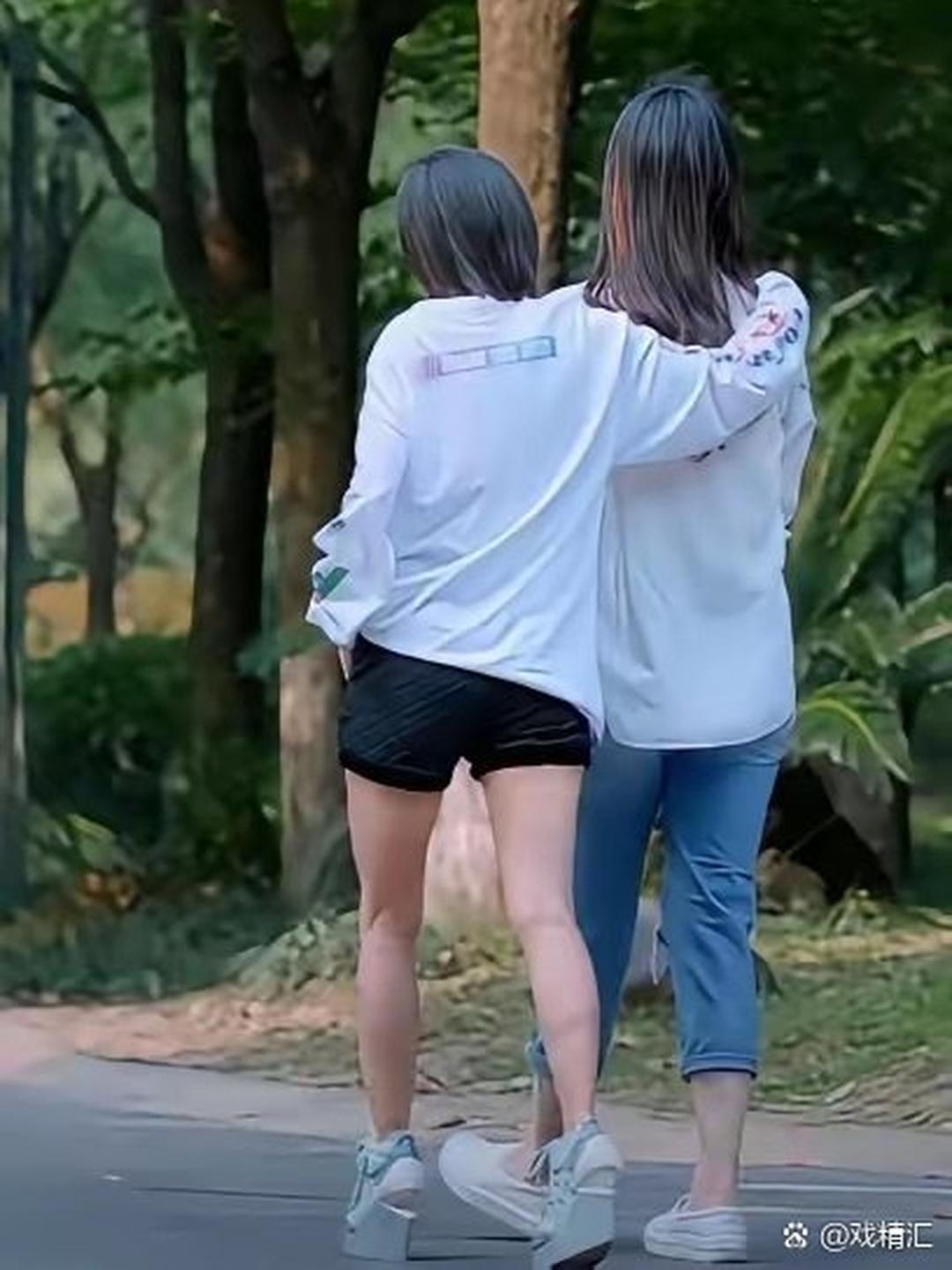 原来明星拍戏是这样拍的，怪不得看着王子文这么高 