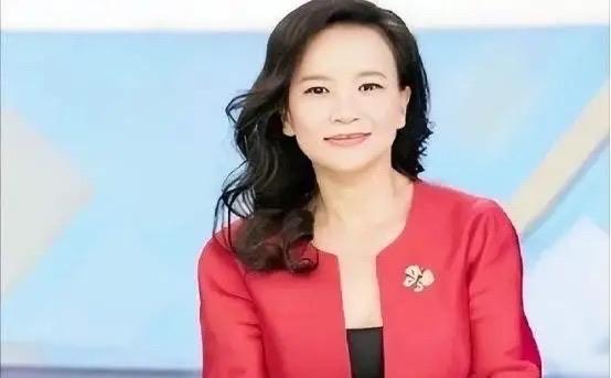 2020年的一天，央视著名主持人成蕾，像往常一样在访谈节目中闲聊，可就在这时，异