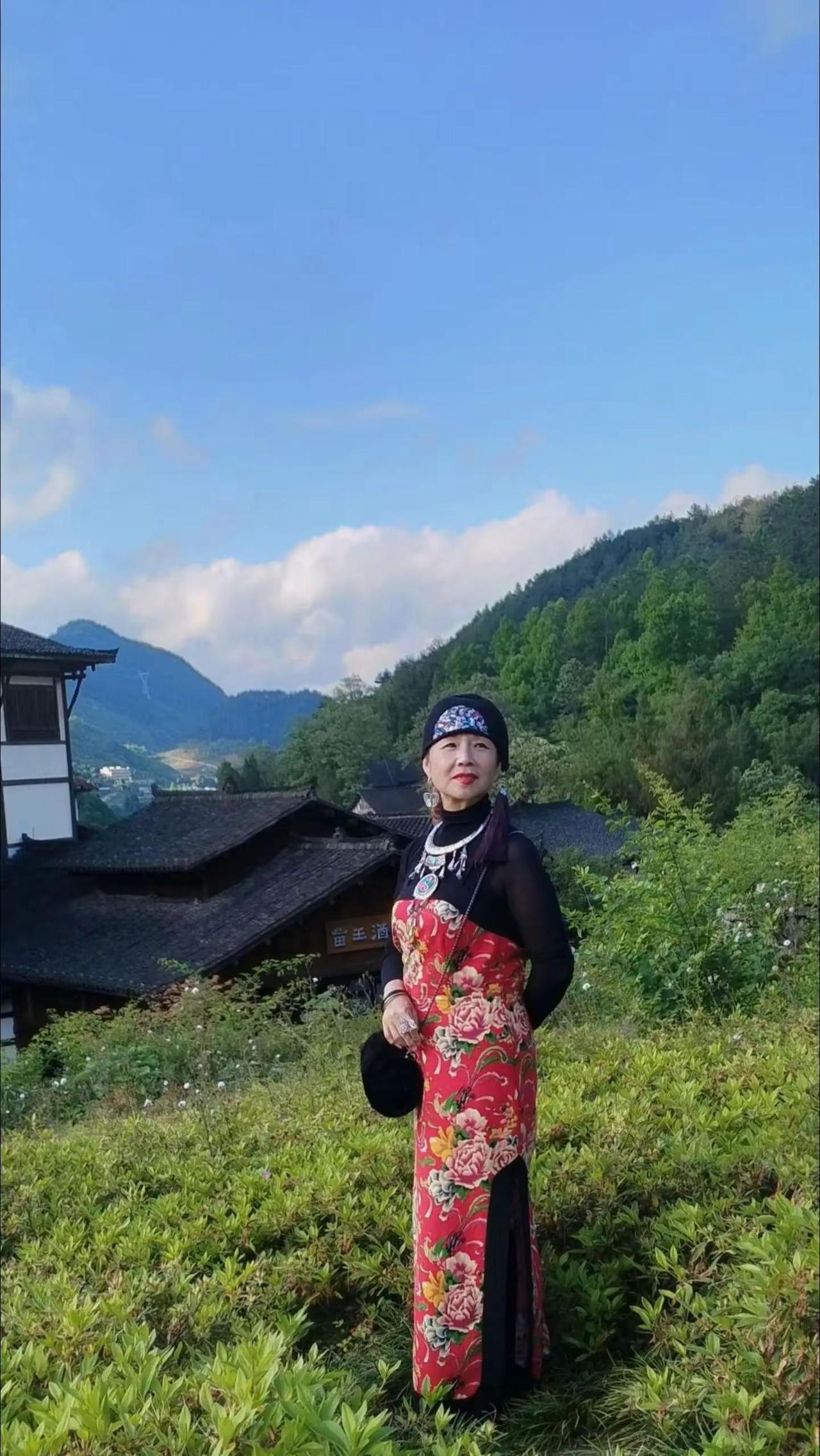 "活在自己的频道里，随性且自由，今天依然是自己喜欢的样子…
