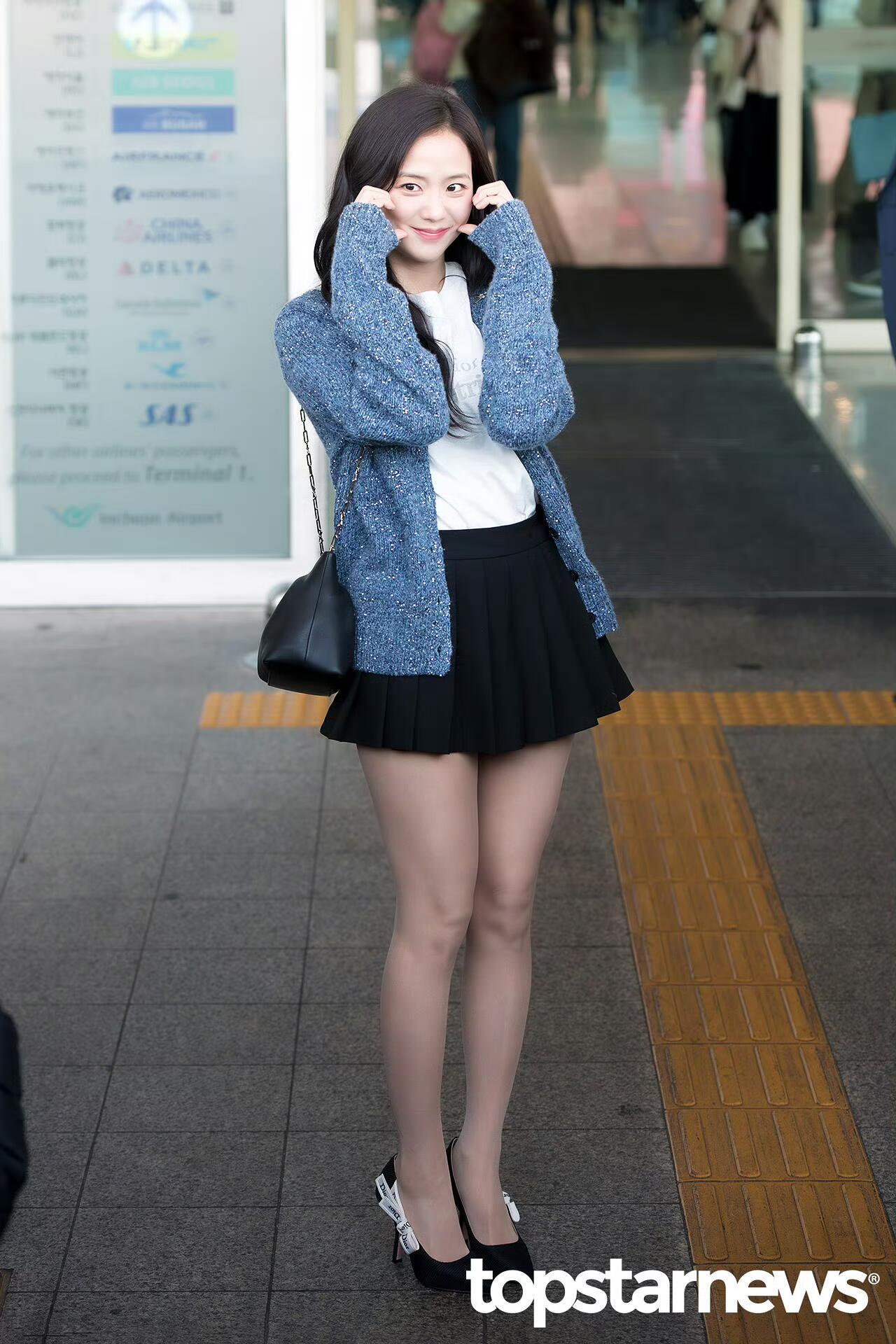 jisoo出发 不允许任何人错过这个酒杯腿 