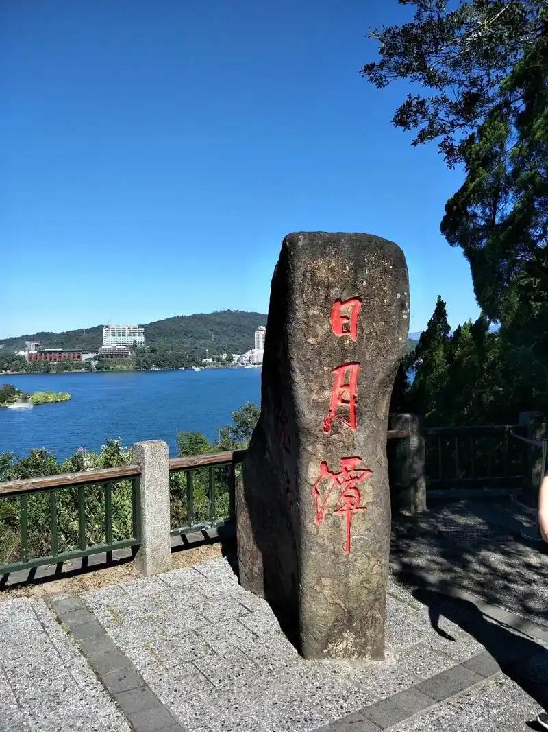 伊朗丢了制空权，于是被动挨打；以色列打光了反导拦截弹，于是也被动挨打。号称世界上