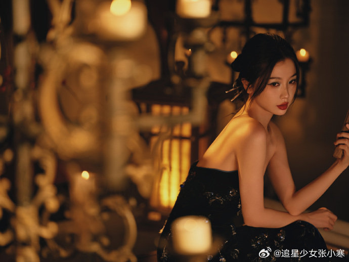 虞书欣林妙妙限时营业王一栩镜头里的虞书欣真的有一种魔力，明明只是套个圈圈，却能让