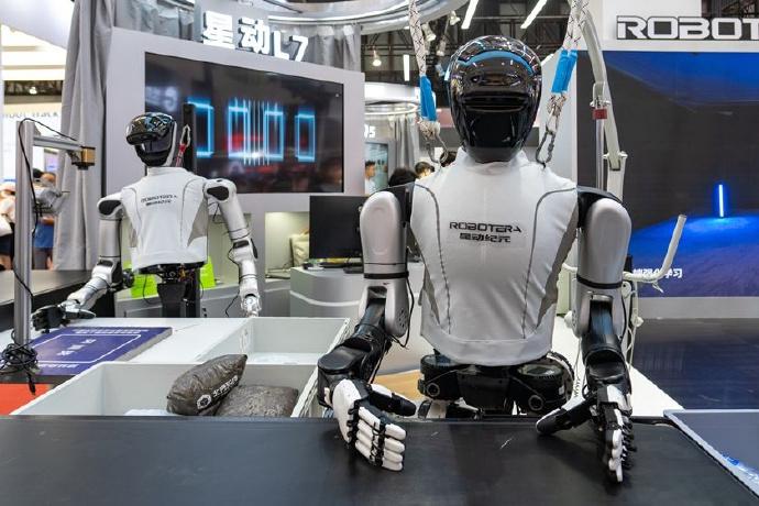 物流中心，正在成为具身智能机器人的第一个主战场。星动纪元，两个月融资超25亿。今