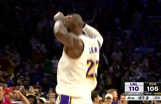 👑王冠戴起来了！詹姆斯关键时刻连续强投连砍10分收比赛！！詹姆斯关键时刻连得1