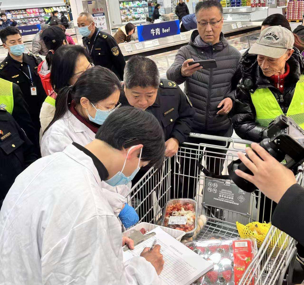 市场监管总局约谈山姆超市，上万条食品安全投诉曝光，商超整改标准出炉
 
上万条投