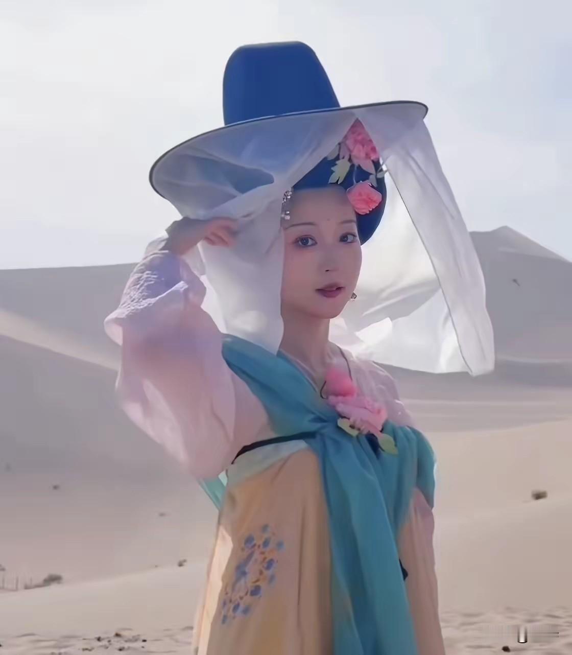 马里奥&奥利弗变脸送祝福，
龙队的快乐藏不住啦！
两儿子调皮暖心没架子，
就差个