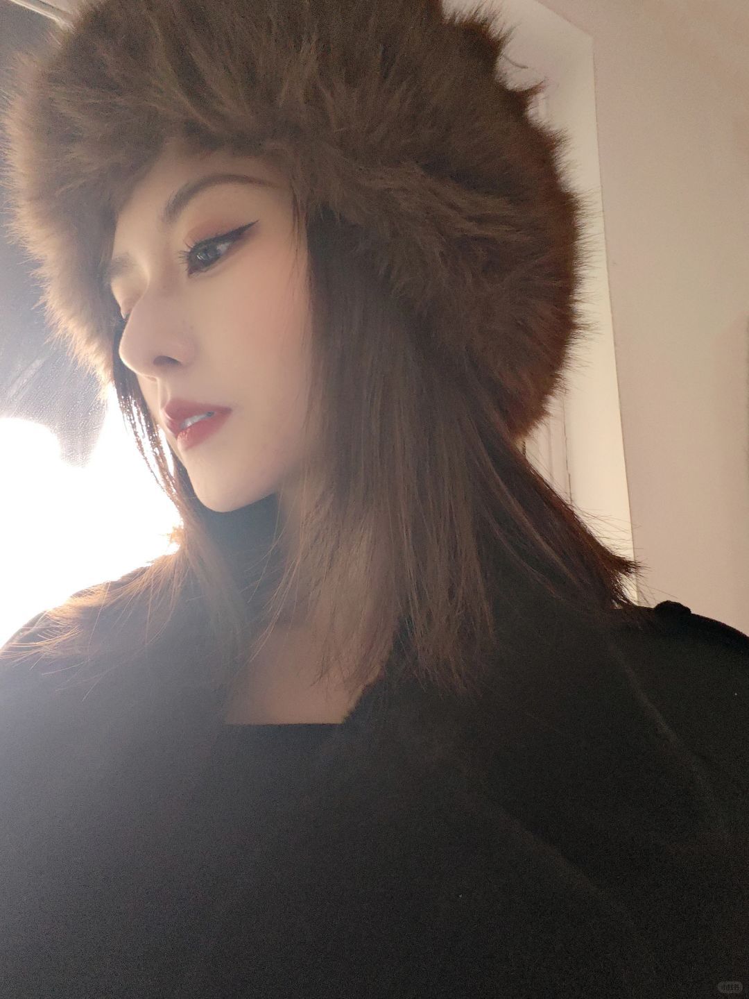 阳光洒在我的侧脸上☀️