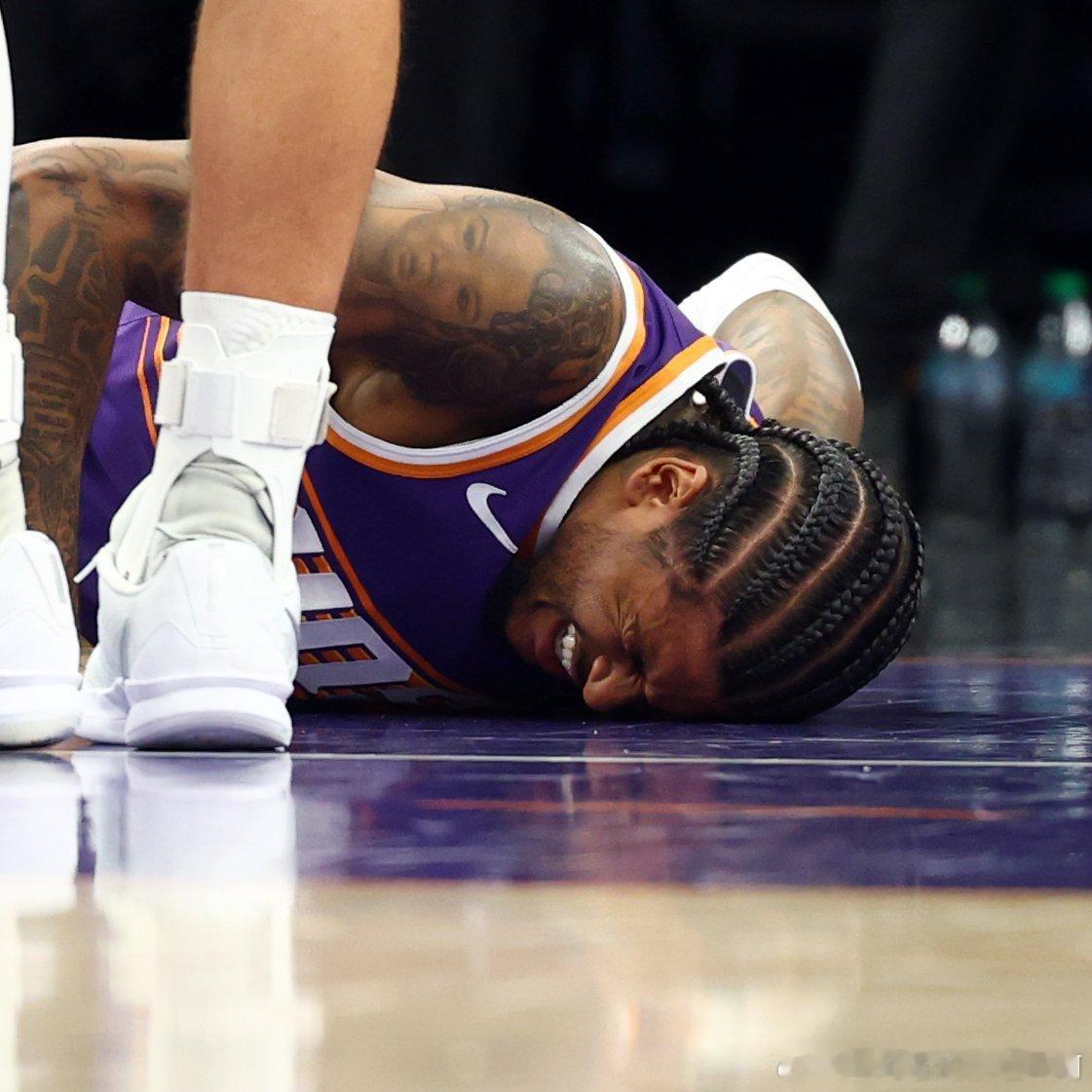 菲尼克斯太阳  奥特赛前聊到杰伦·格林：“他只想上场比赛。他的队友们也希望他上场