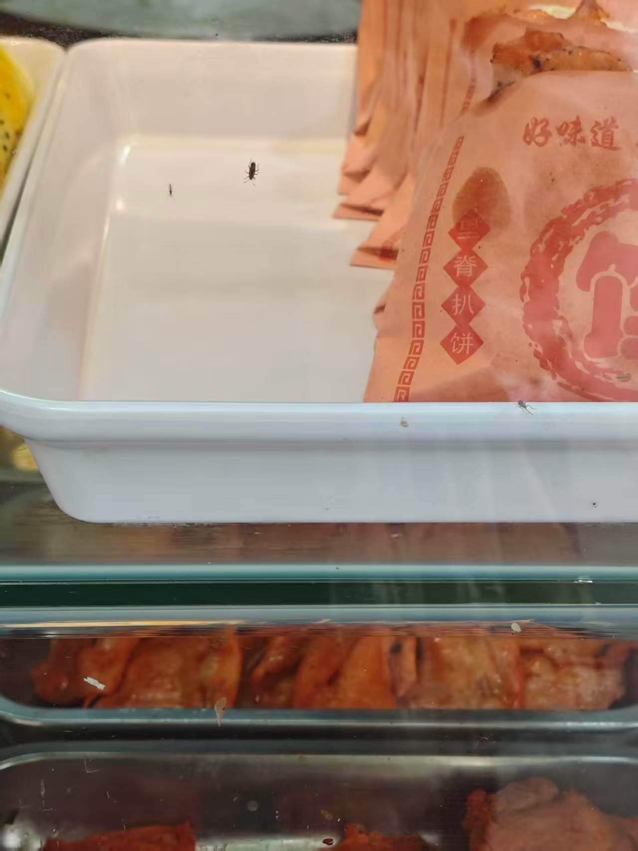 我很崩溃很破防。。。我每天都在这家店买早饭 