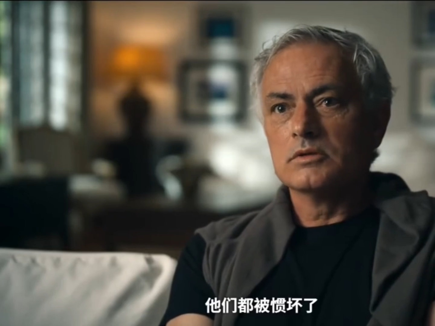 穆里尼奥称前皇马队长被宠坏了 穆帅在Netflix纪录片里回忆，刚执教皇马跟卡西