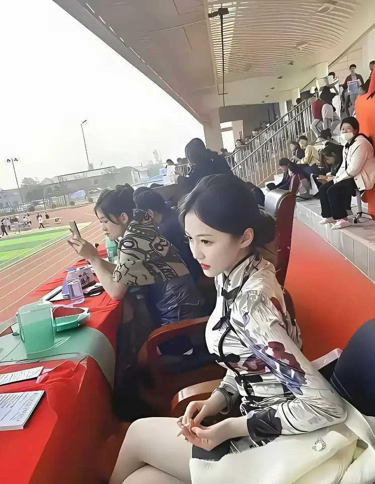 什么样的男人才能拥有她啊！