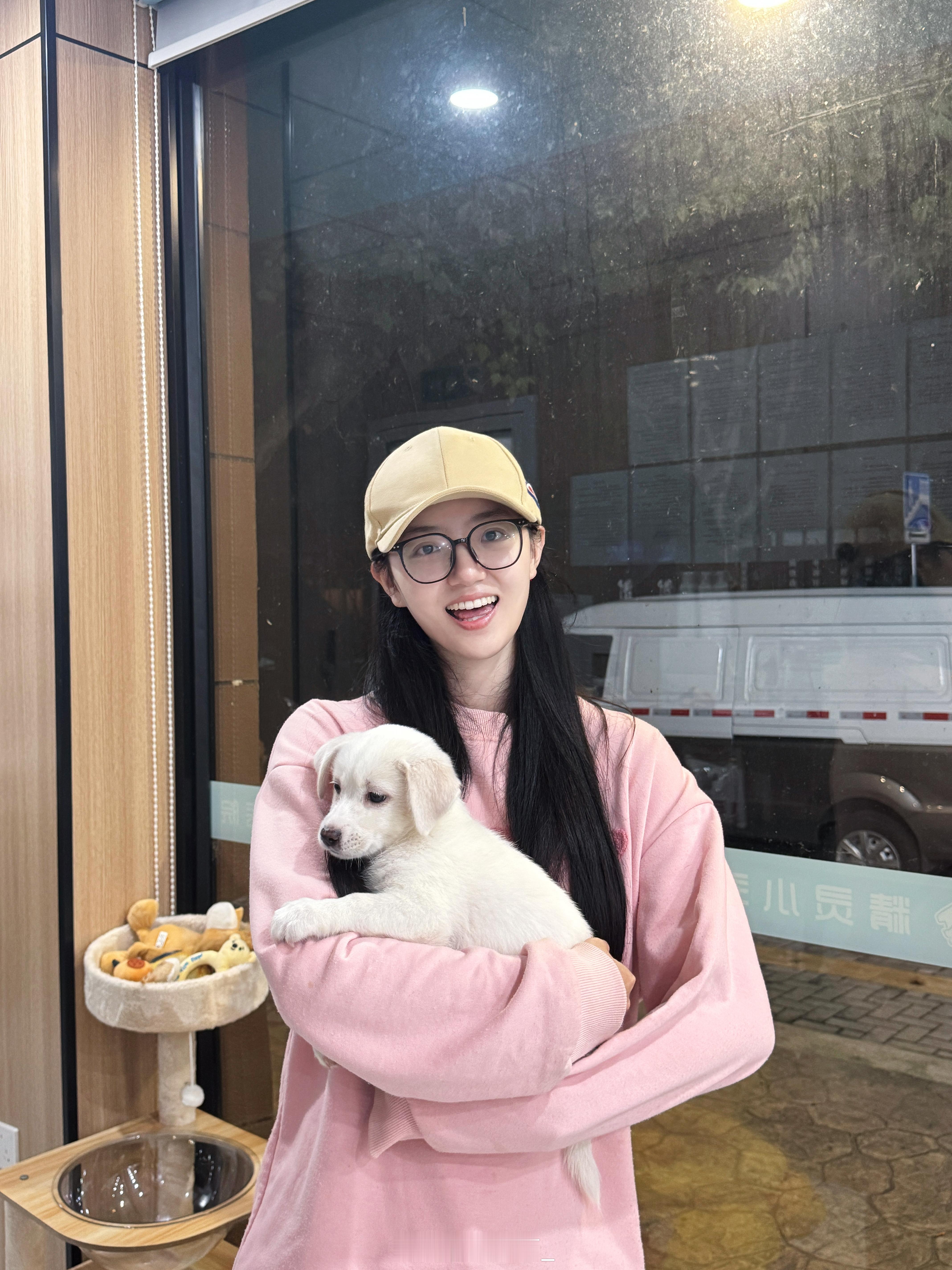 最近又一个心愿顺利达成💝成功晋升为妈咪 过上了儿女双全的生活🐶🐱想起几年前