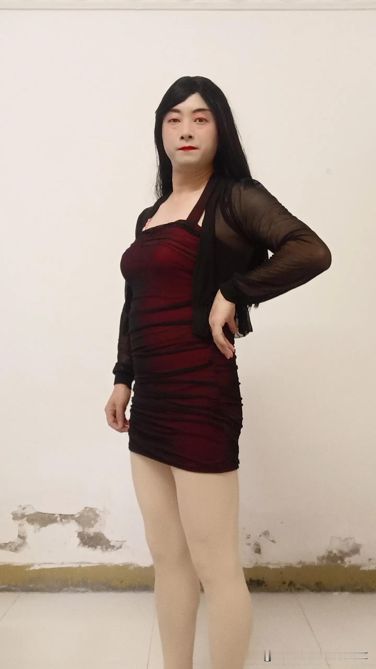 时尚大叔包臀裙穿搭
#男扮女装# #时尚# #变装# #反串# 
#包臀裙# #
