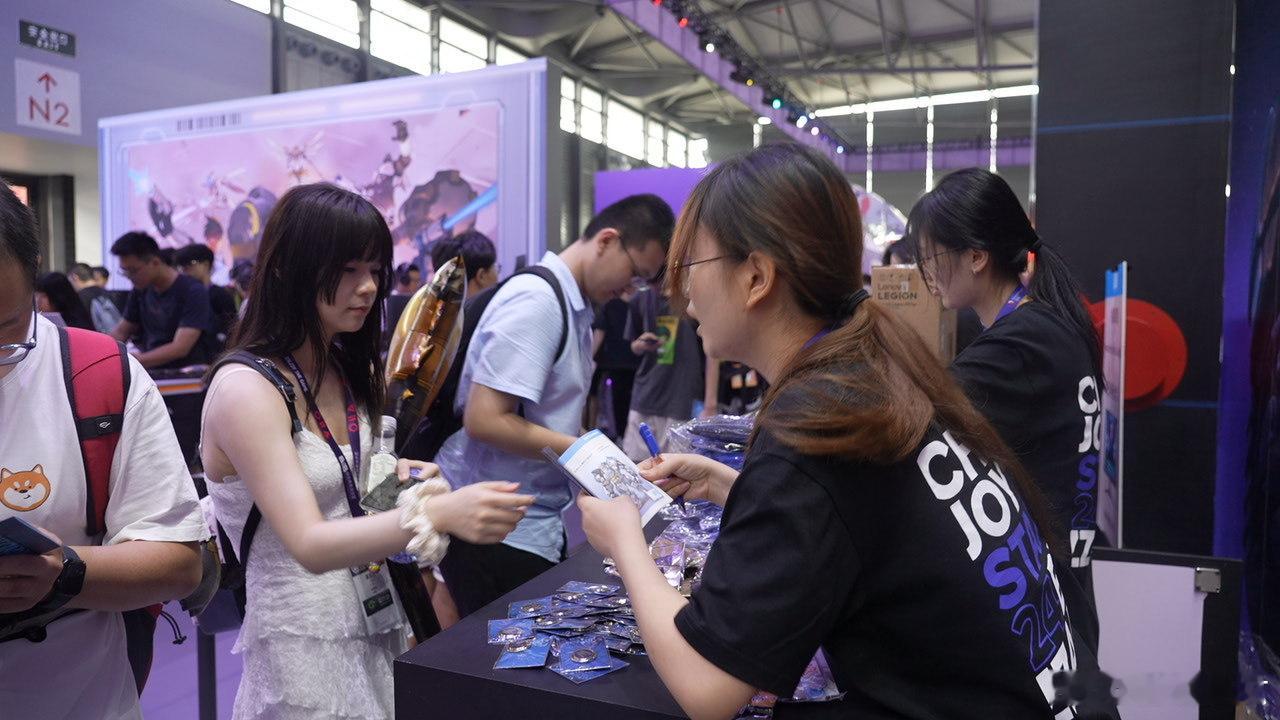 #炉石补偿超预计价值超过2000包#这个补偿看得出来非常的用心，确实带给我们很多