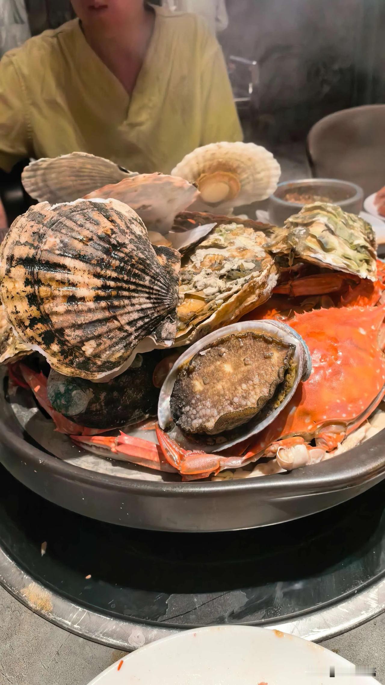 虽然经常在沈阳，但是从来没有体验过搓澡，昨天儿子和儿媳帮我实现了这个愿望。

早