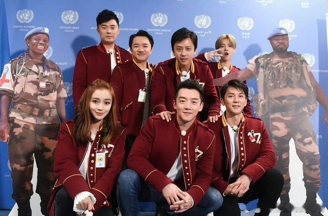 初代跑男重聚给郑恺庆生王祖蓝空降郑恺生日一起唱超级英雄，最好的"伐木累"友谊长久