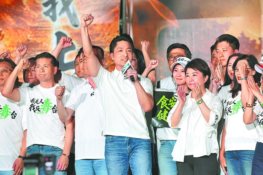 蒋万安再抛出“倒阁” 赵少康神吐一操作
在725反毒台凯道游行后，台北市长蒋万安