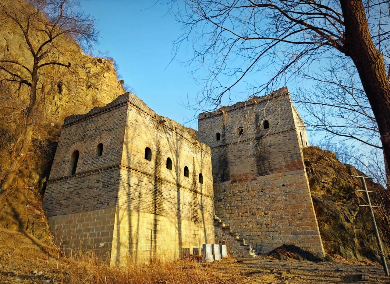 军部没批准，师长却擅自下令出击，竟然打出了名垂军史的经典案例

1949年4月的