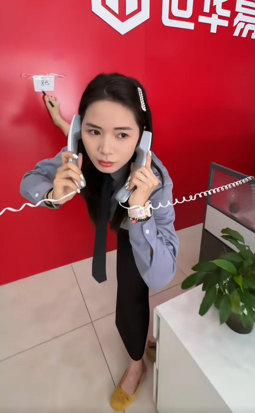 妹子，老板不给你涨工资的话，我把我的工资给你！[尬笑][赞]
