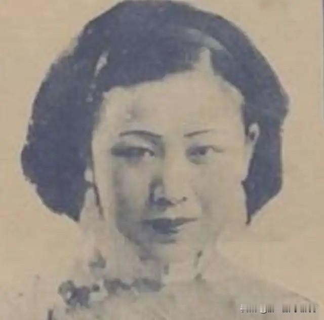 杜月笙是和章士钊在旧上海滩时是互换了姨太太吗？

千真万确，他们是互换了姨太太。
