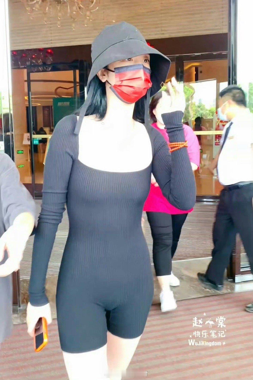 赵小棠[心][爱你][色][爱你][色][舔屏][色][色]赵小棠[超话] ​​