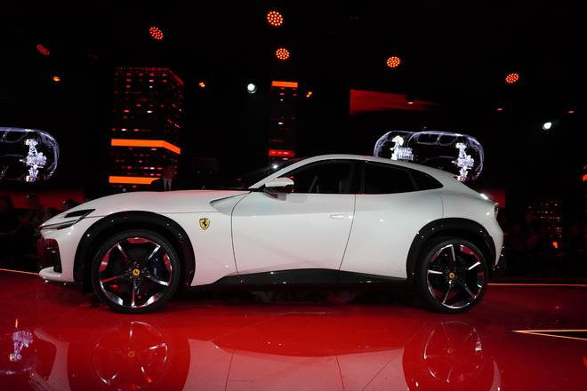 四门/搭V12 法拉利首款SUV 不得不说太诱人啦~汽车