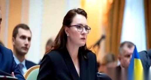 在联合国，当着全世界的面，一巴掌扇了过去。
把美国人递过来的那份“和平协议”，直