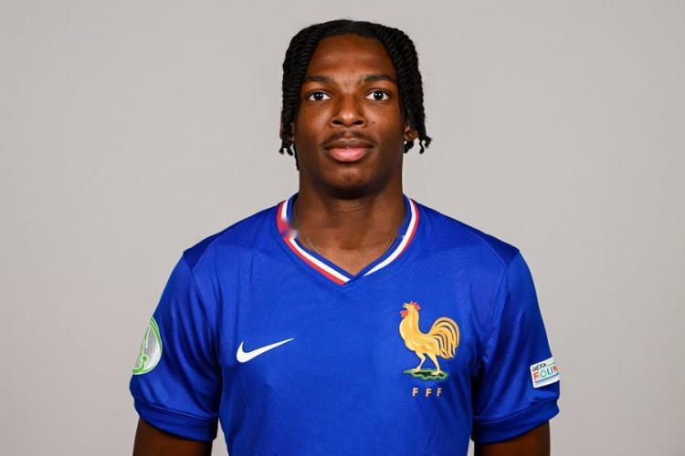 总价7200万欧！邮报：利物浦击败切尔西签下雅凯，看中他顶级天赋足球 2月3日讯