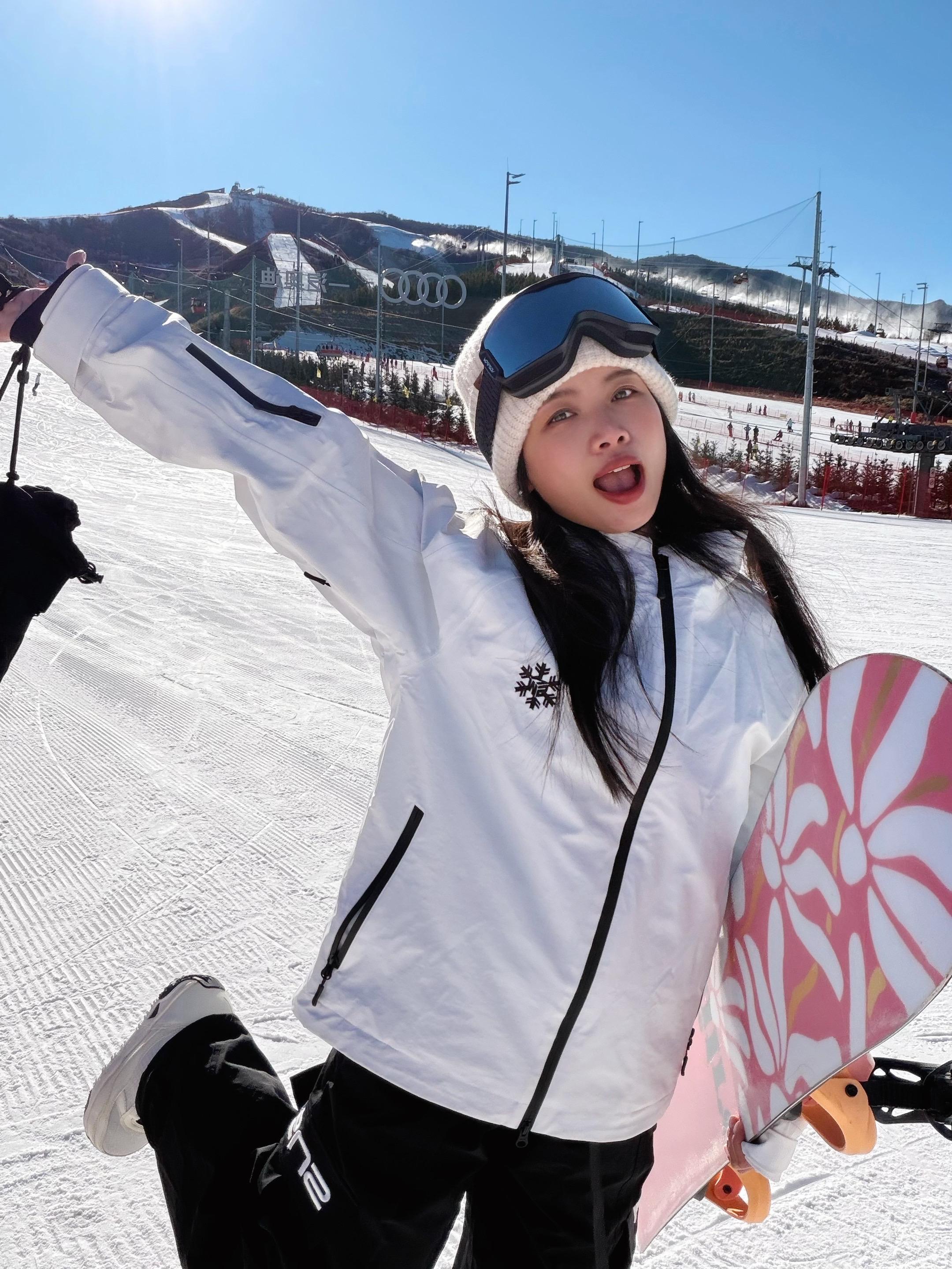 雪道上飞起，冷风也挡不住我的热情！