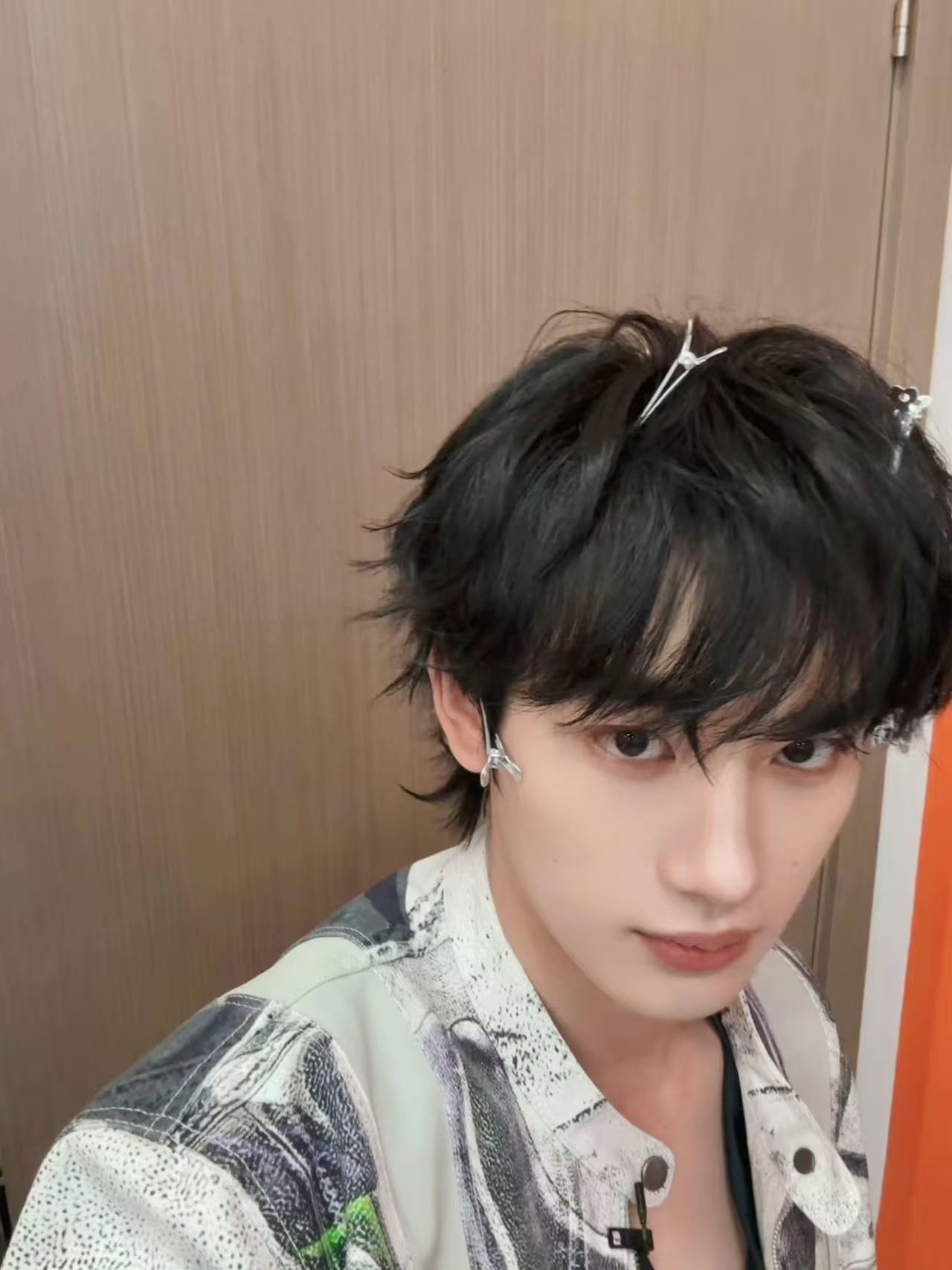 丁程鑫小卷毛自拍丁程鑫小卷毛live丁程鑫小卷毛自拍，好帅，真是绝了 