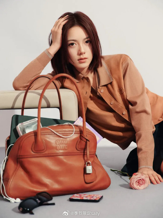 赵今麦 刘浩存miumiu最新物料 