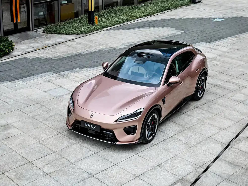 智界 RX 于 2026 年 9 月正式上市，定位高端运动型 SUV，搭载途灵整