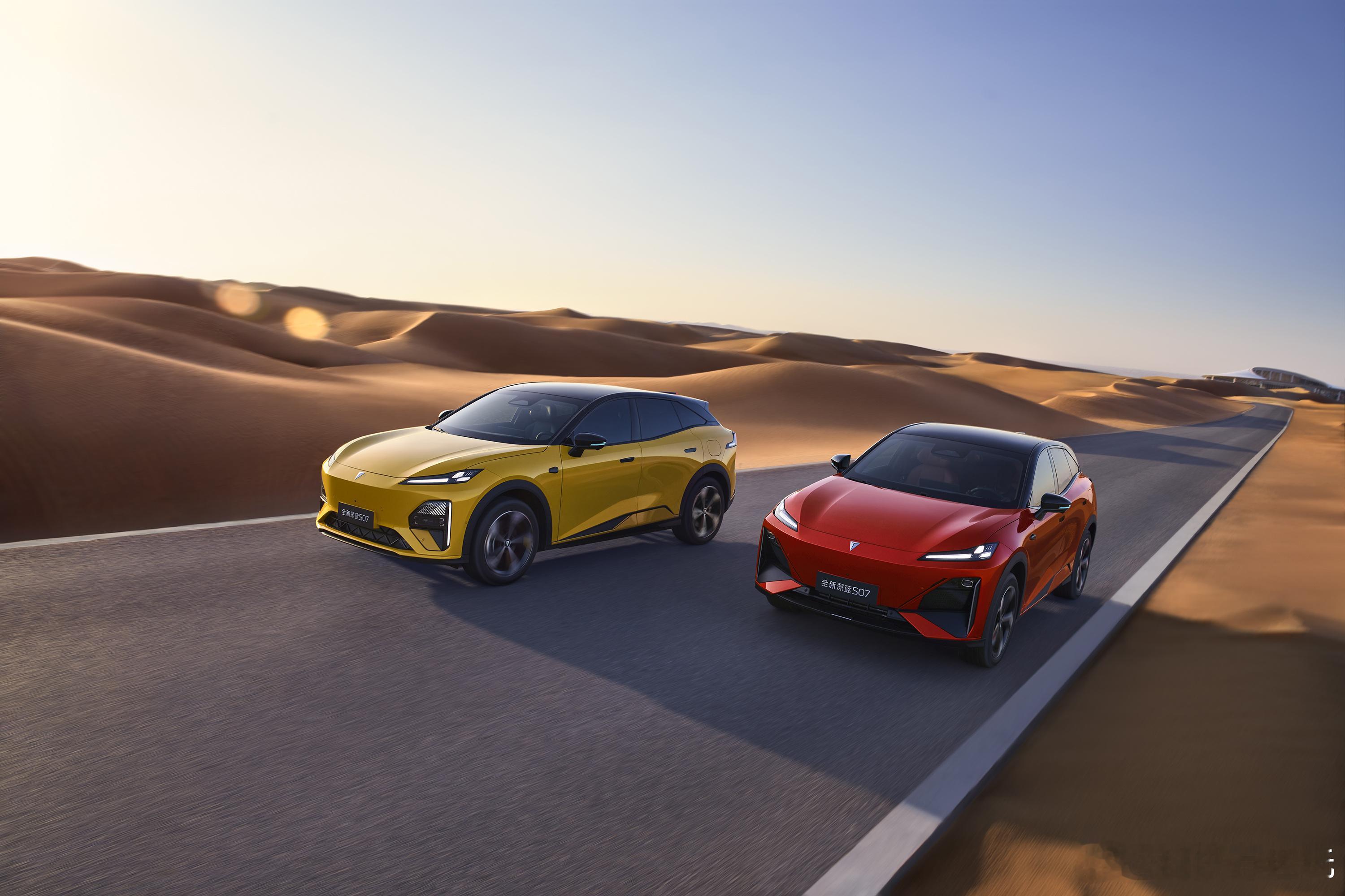 长安汽车3000万辆下线与深蓝70万交付的这一里程碑时刻，全新深蓝S07华为乾崑