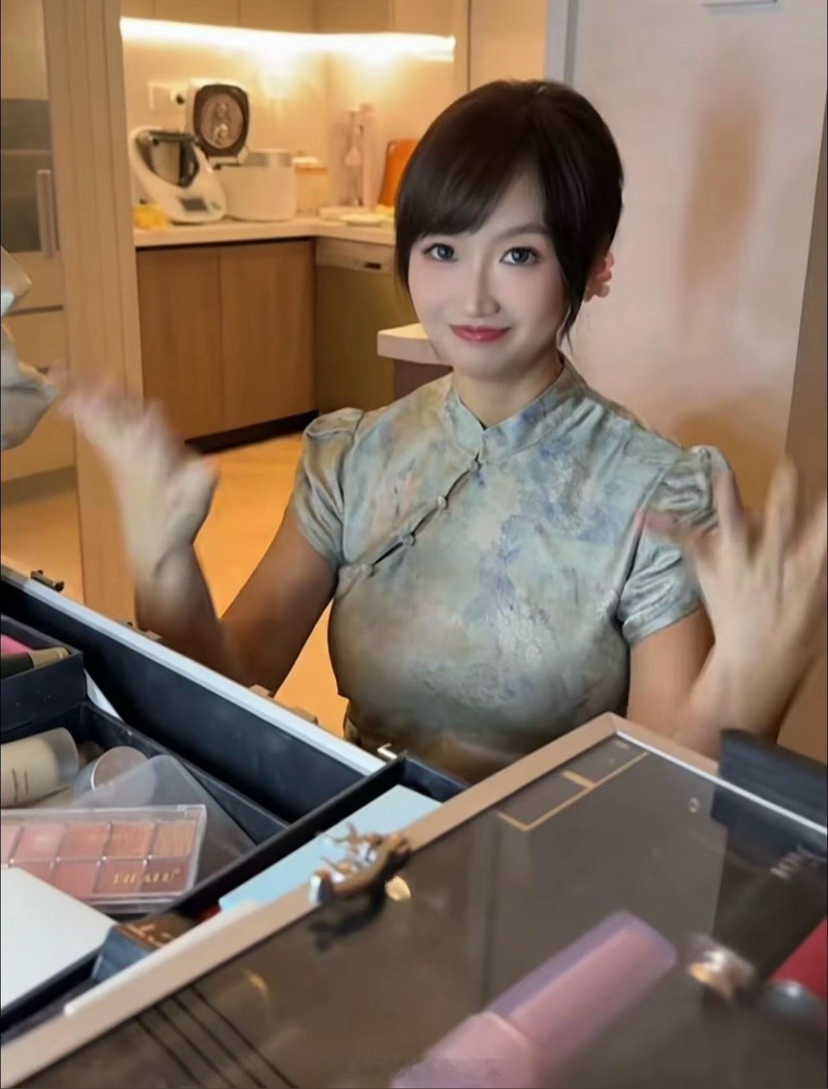 麦琳瘦成唐嫣了麦琳还是太有毅力了从怀孕140多斤瘦到现在90多斤 她是运动➕饮食
