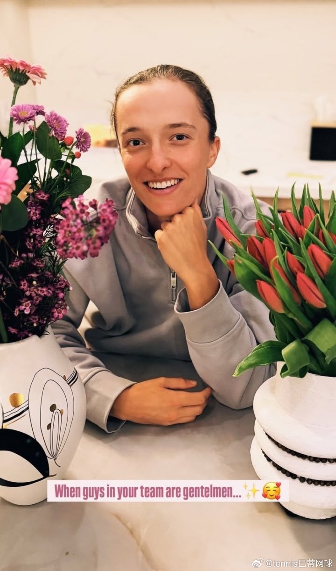 斯瓦泰克迎来职业生涯里程碑——WTA排名稳居前十第250周。今天，斯瓦泰克正式迎