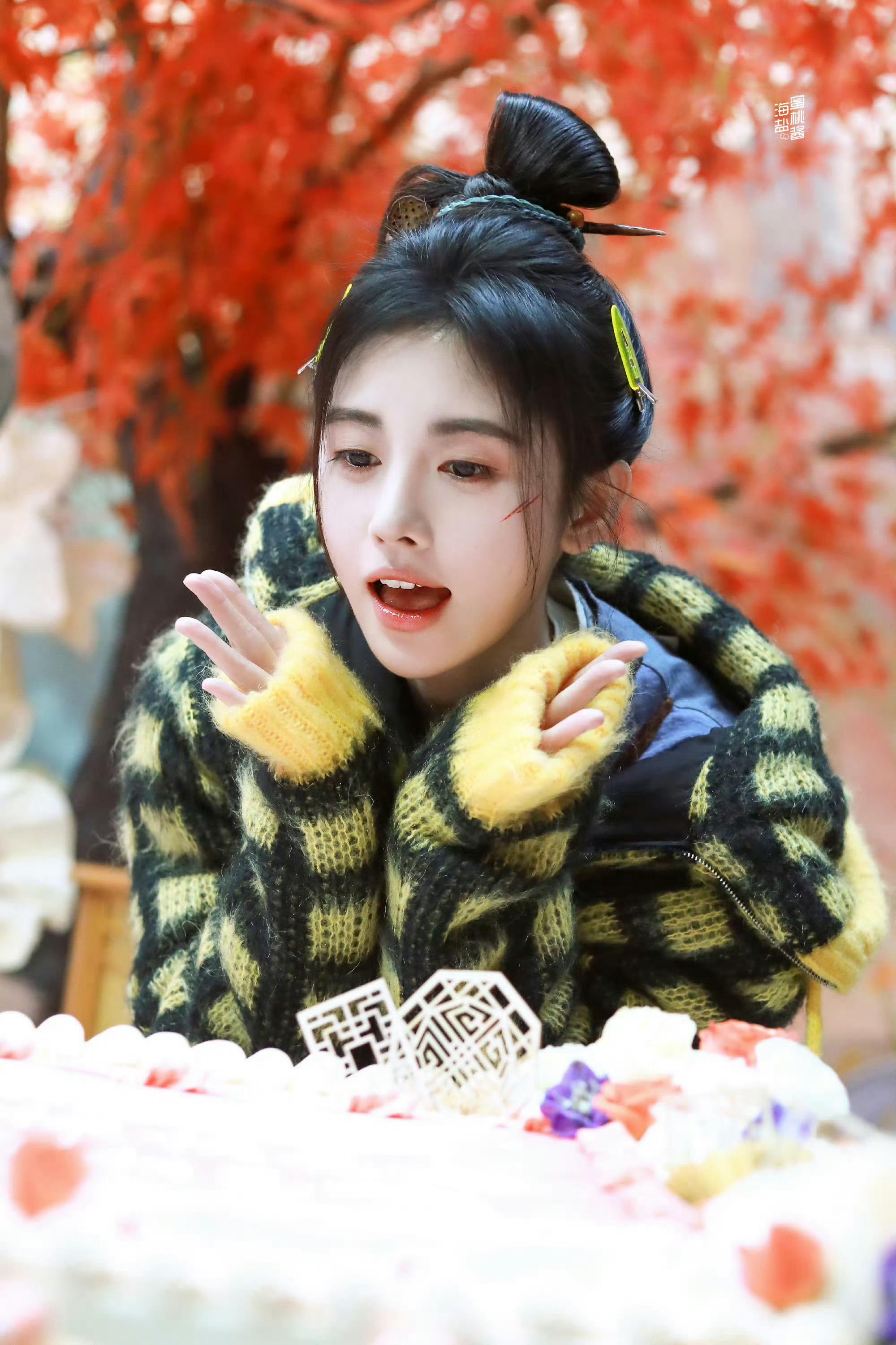 jjy鞠婧祎万花世界 jjy 鞠婧祎苏绿夏  我们是彼此的养成系也是彼此的依靠​