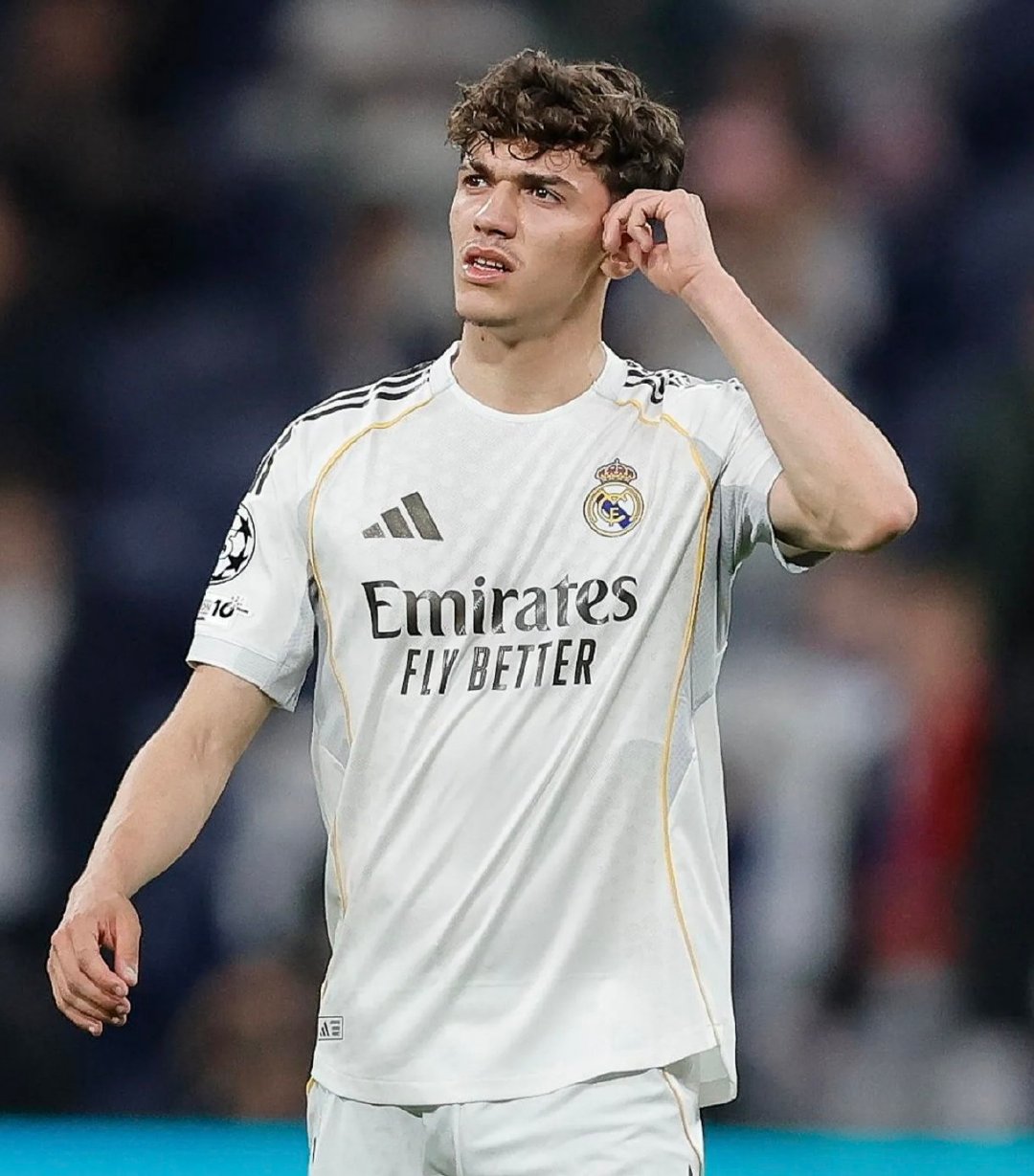 【马卡报】皮塔奇已经回到了二队，今日将出战英超国际杯半决赛。他的目标现在是帮助卡