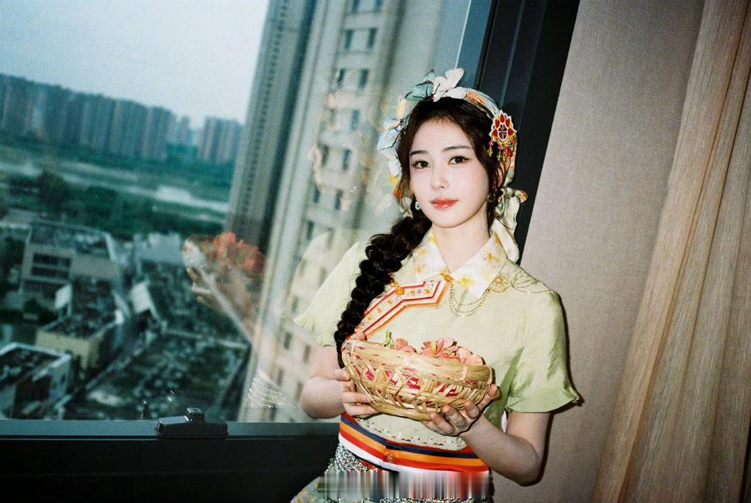 白鹿手写6月行程图 白鹿手写六月与璃同在 哇哇哇哇，这样真诚又善良的女孩子，谁能