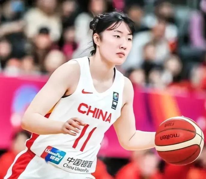 罗欣棫，何方神圣？

6月26日，女篮亚洲杯首战，中国女篮89:44狂胜黎巴嫩。