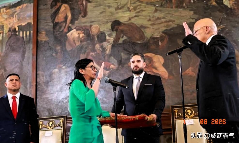 一个委内瑞拉女人，把特朗普坑进了伊朗的泥潭——她甚至什么都没做，只是太听话了。罗